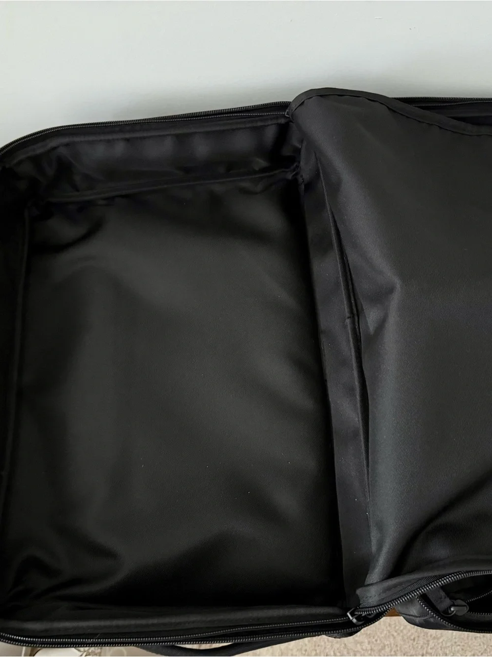 BEIS Ultimate Travel Duffel in Black